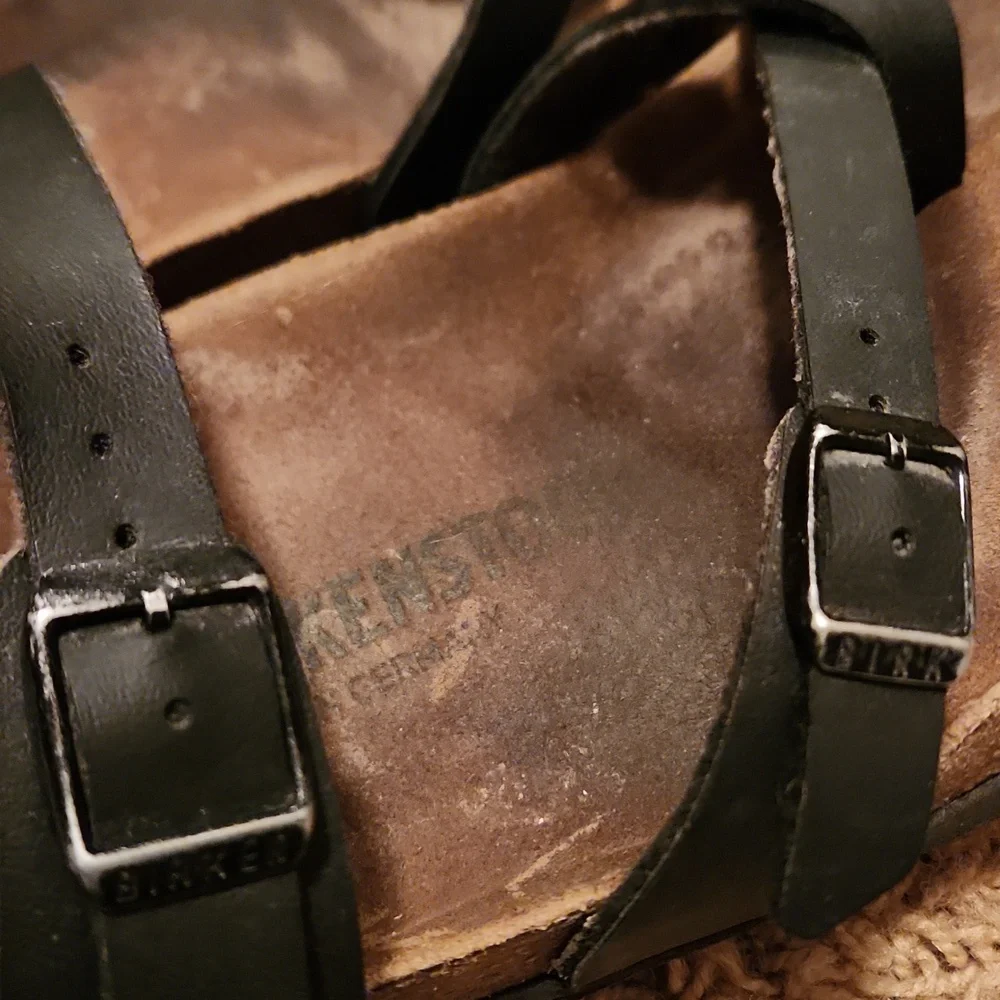 Birkenstock Women's Black Sandals Size EUR 40 - Picture 15 of 16